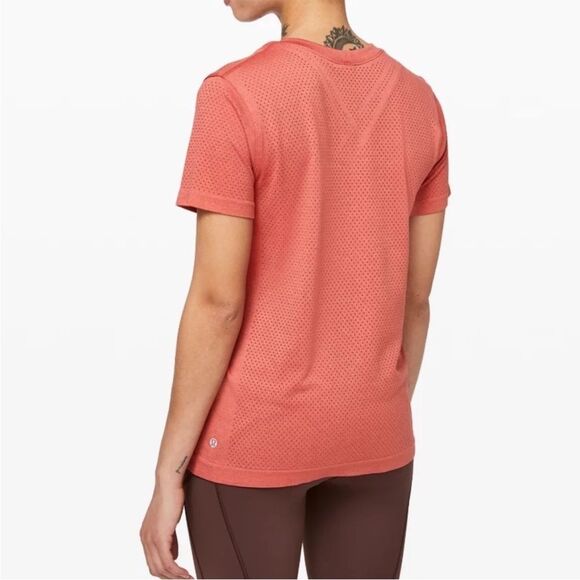 Lululemon Breeze Front Orange Hue Tee Top Shirt 8 womens - Picture 2 of 5